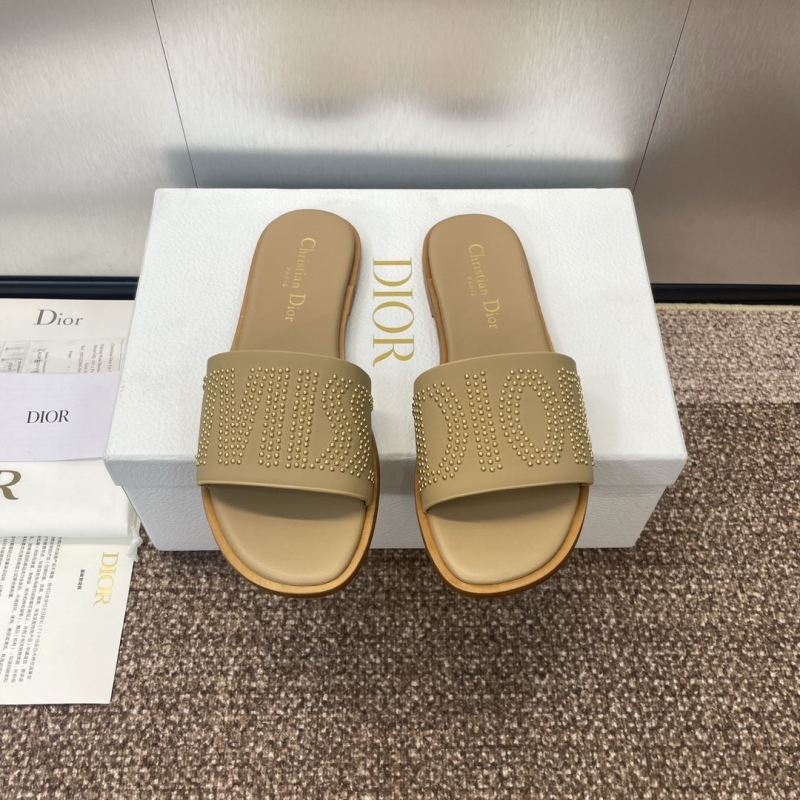 ch**an D*or slippers
